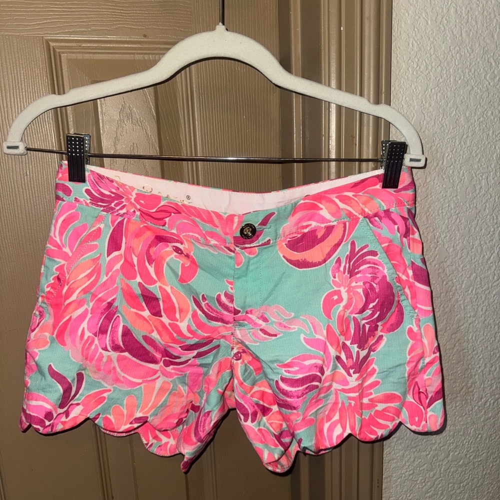 Lilly Pulitzer Pink & Aqua Floral Scalloped Hem Shorts